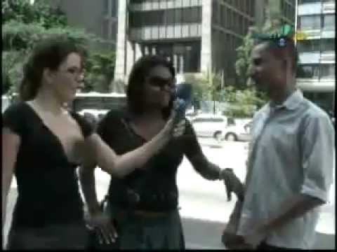 Boob Slips Out [ Spanish ] - YouTube