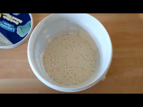 How to make a sourdough starter - bread without yeast