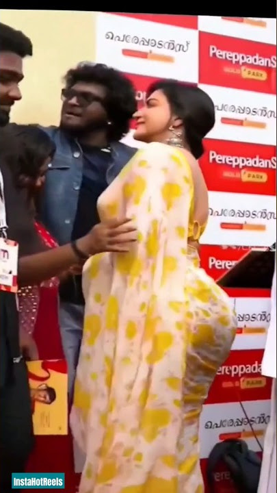 #honeyrose has the sexiest back 🔥 #shorts #trendingshorts #saree #sareereels #sareeshorts #booty