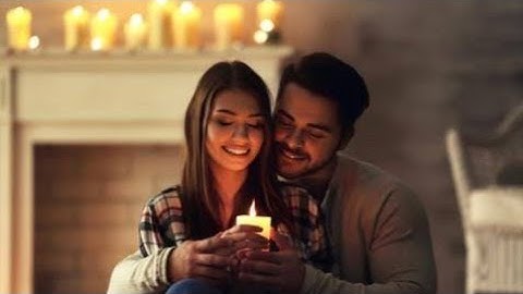 What candle scent is best for romance