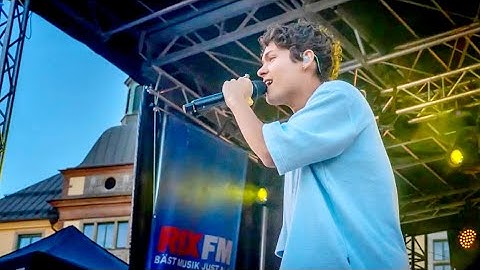 Omar Rudberg, “Todo de Ti,” at RixFM Festival, Eskilstuna, Sweden, 7/29/2022