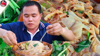 ก๋วยเตี๋ยวมะระขี้นก พริกสดจิ้มกะปิแกล้ม แซ่บๆ ยามแลง