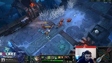 YASSUO 1V1 RAGEQUIT - RIVEN - Twitch Highlights