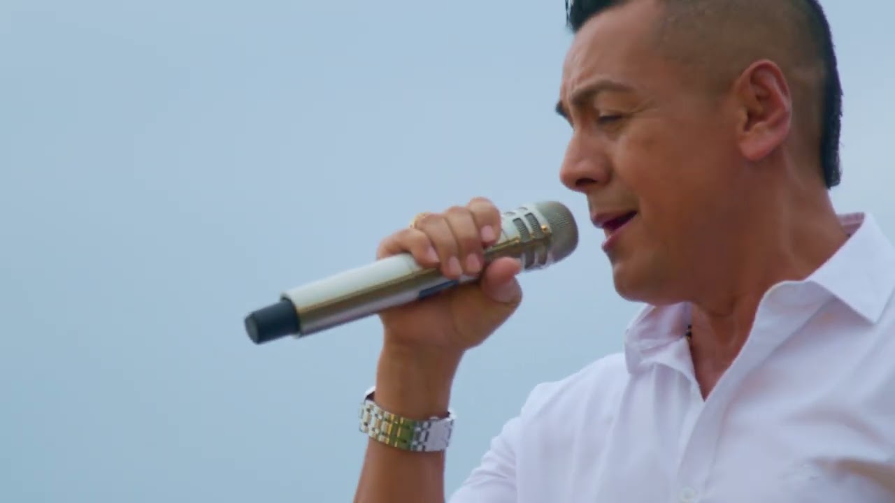 WILLIAM BENAVIDES ADORNADITA CON CANAS EN VIVO