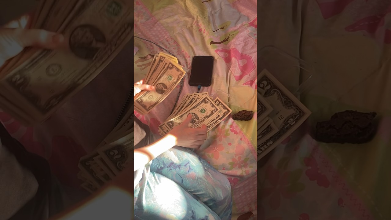 over-250-super-rare-2-dollar-bills-worth-thousands-discovered-in-a