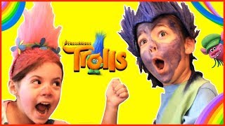 Kids Get Dressed in MOVIE TROLLS Costumes and Make Up