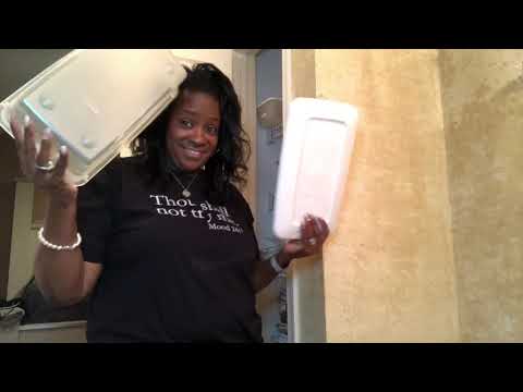 day-5-of-vlogust-2019-linen-closet-in-master-bathroom