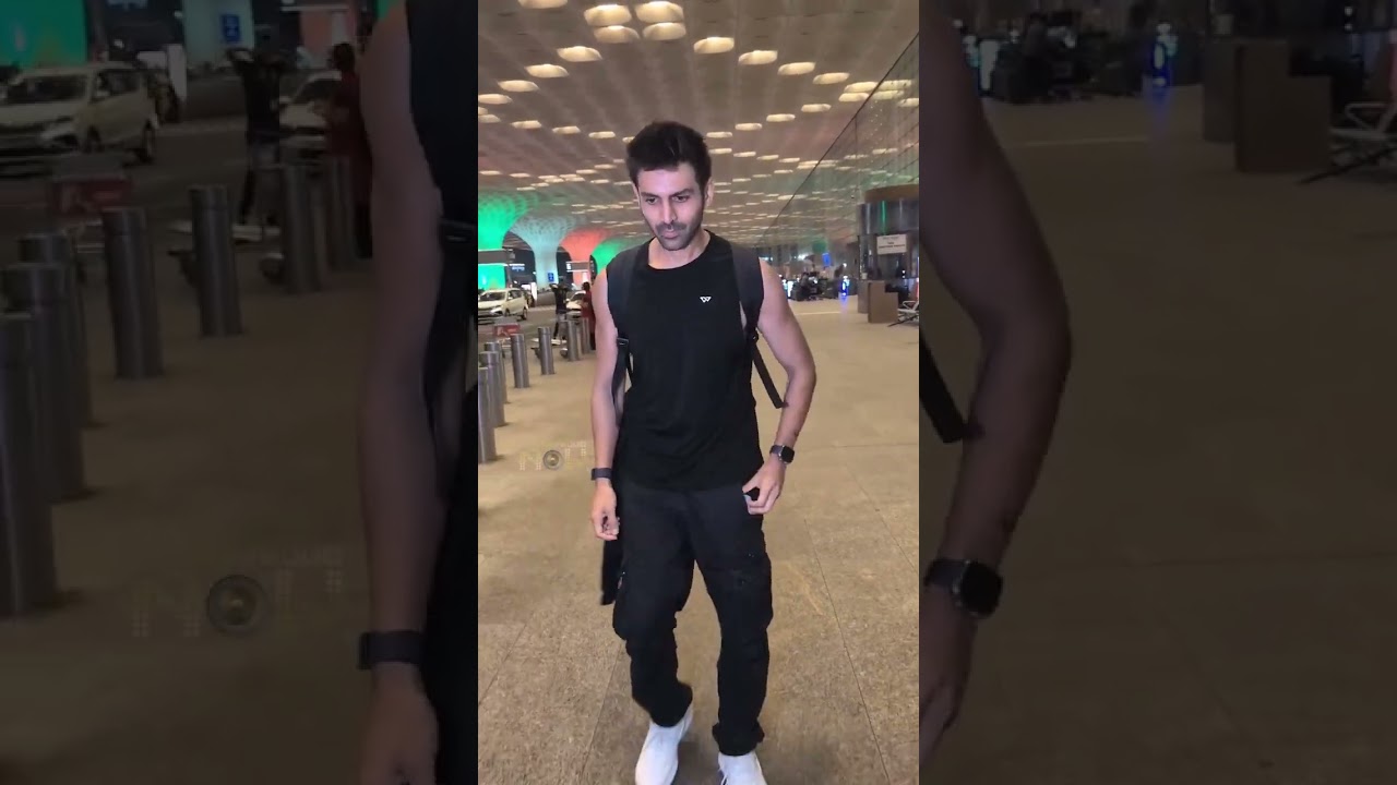 Kartik Aaryan spotted at the airport ❤️