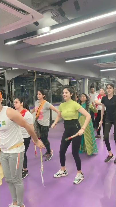 priyanka mongia daandiya dance 😍🥰😘