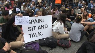 Dozens of pro-independence protesters gather in front the spanish
government delegation barcelona as spain's prime minister pedro
sanchez and oppos...