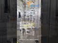 全自動デュアルヘッドサーボ制御缶&ボトルスクリューキャッピングマシン