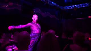 Dvyne Valentino performing How Many Licks? (feat. Sisqo) - by Lil’ Kim