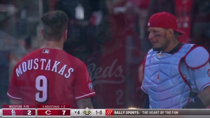 WATCH: Benches Clear Between Cardinals and Reds as Molina, Arenado, and  Castellanos Get Into It - Bleacher Nation