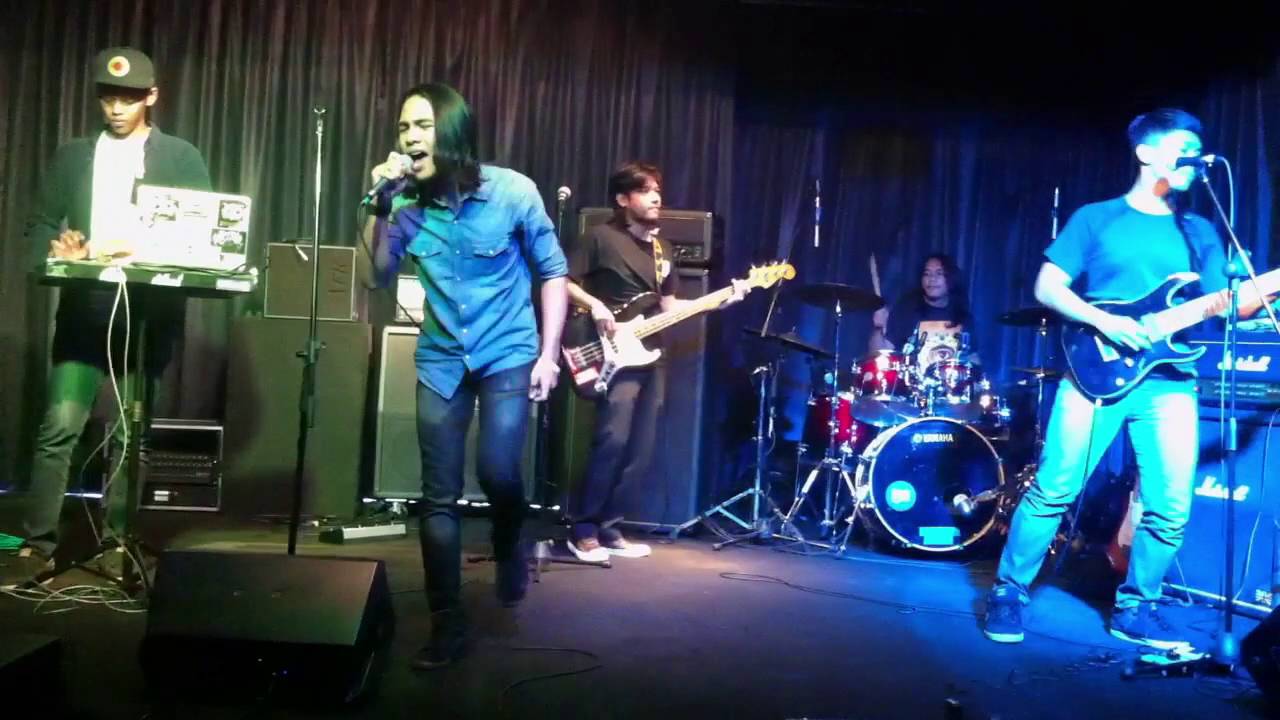 Nickelback How You Remind Me (cover by Cesarina) Live Drum Asia Sri Hartamas YouTube