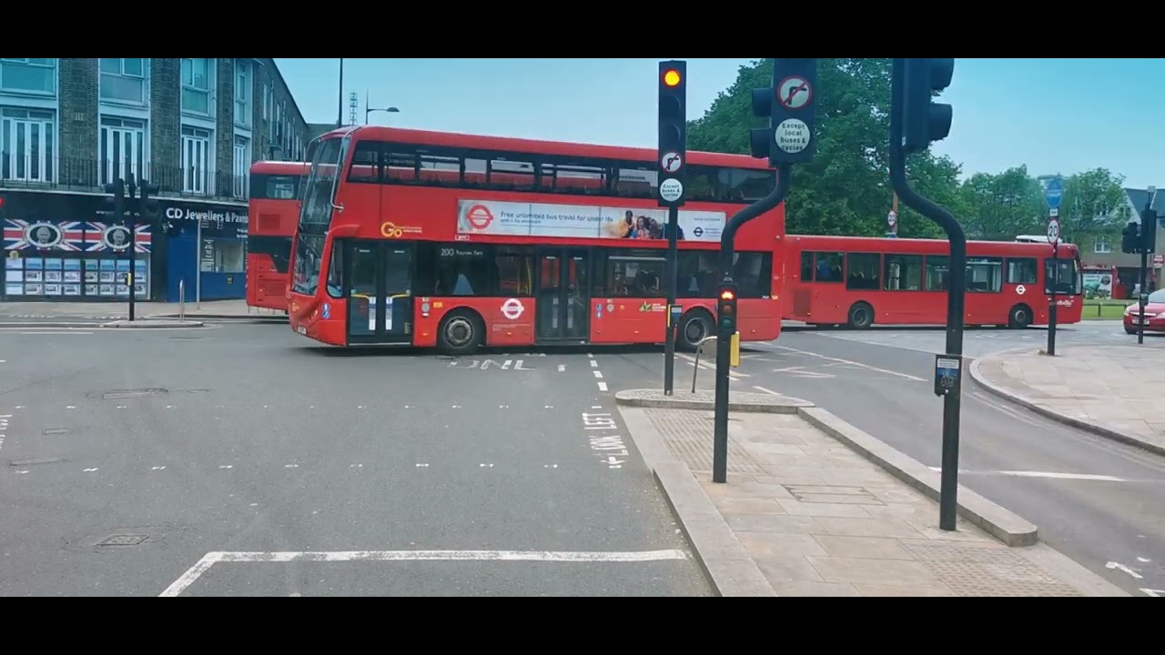 Travel UK. Driving in London. South London to North-West London