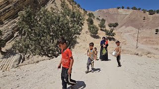 Download lagu 🔥🥐 A hot and delicious traditional village breakfast with Narges and her children 👩‍👧‍👦