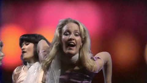 Top Of The Pops - 1977.08.25 - Elvis Presley - Way Down (Legs & Co)