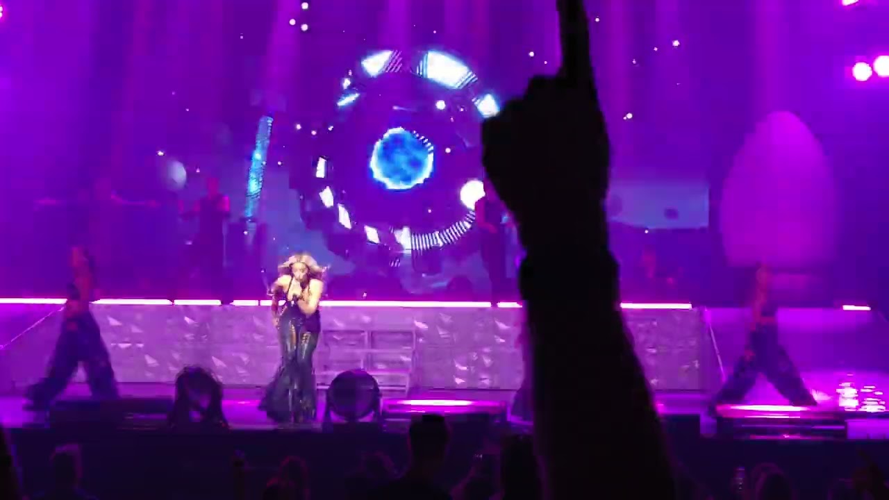 LOLA INDIGO 'DISCOTEKA' | LA CUEVA DEL DRAGON- 30/07/2023 | @23SERGIOSTAR | 4K | MADRID