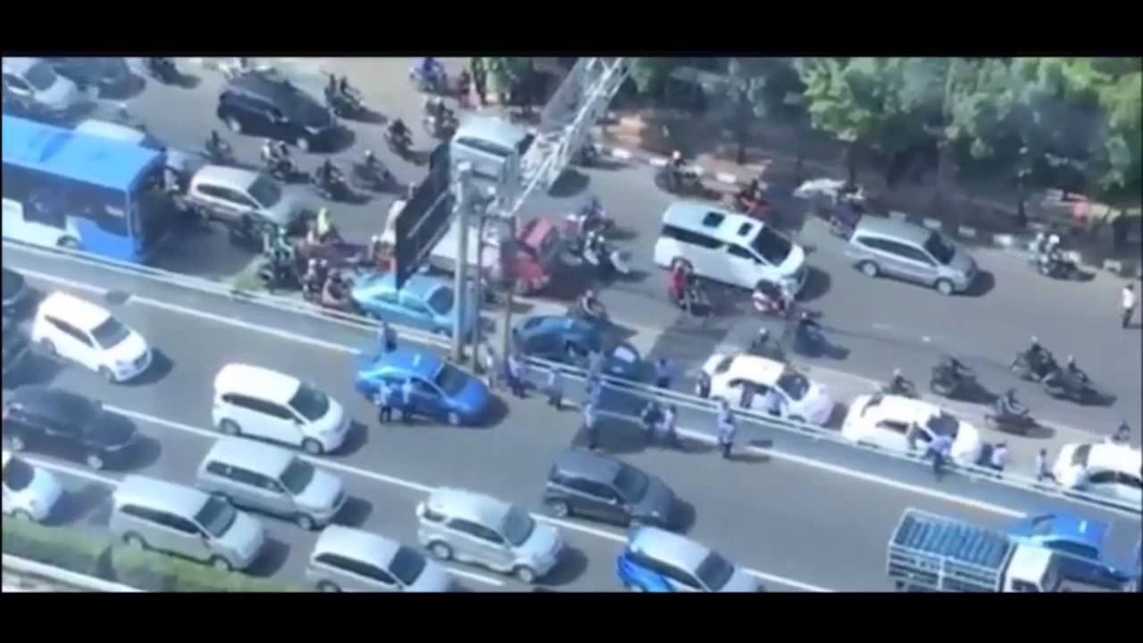 Taxi Driver Riot Hd Unjukrasa Supir Taksi Jakarta Ricuh Youtube 