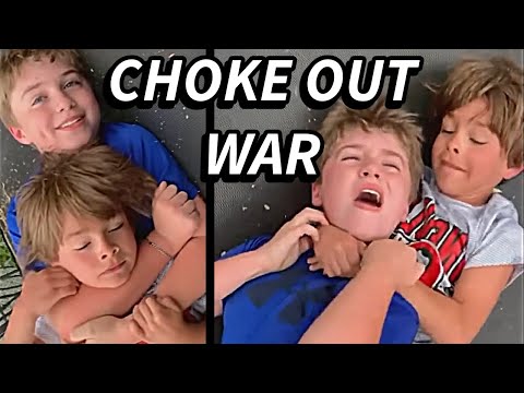 CHOKE OUT WAR ! KIDS WWE #fight #fighting #fightforfun #fightingkids #train #training #submission