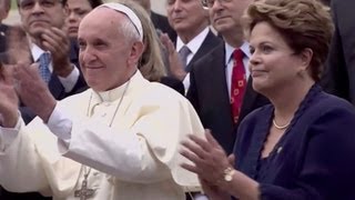 Pope Francis's warmth seduces pilgrims
