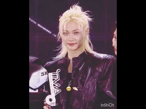 ليه يلوموني الناس على حبي        