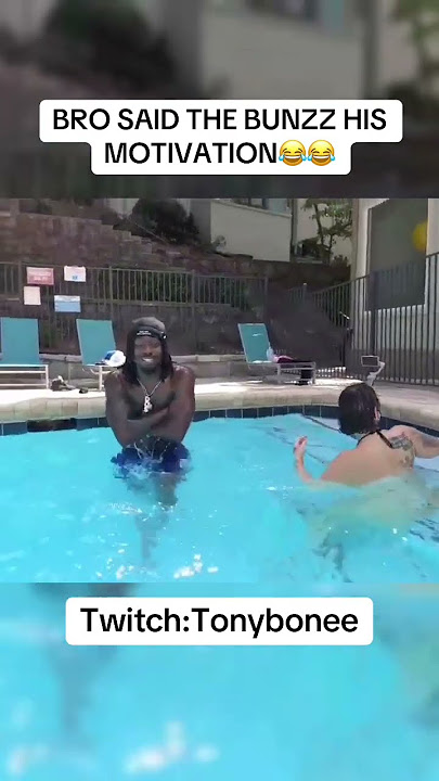 SWIMMING LESSONS WITH BLAHGIGI