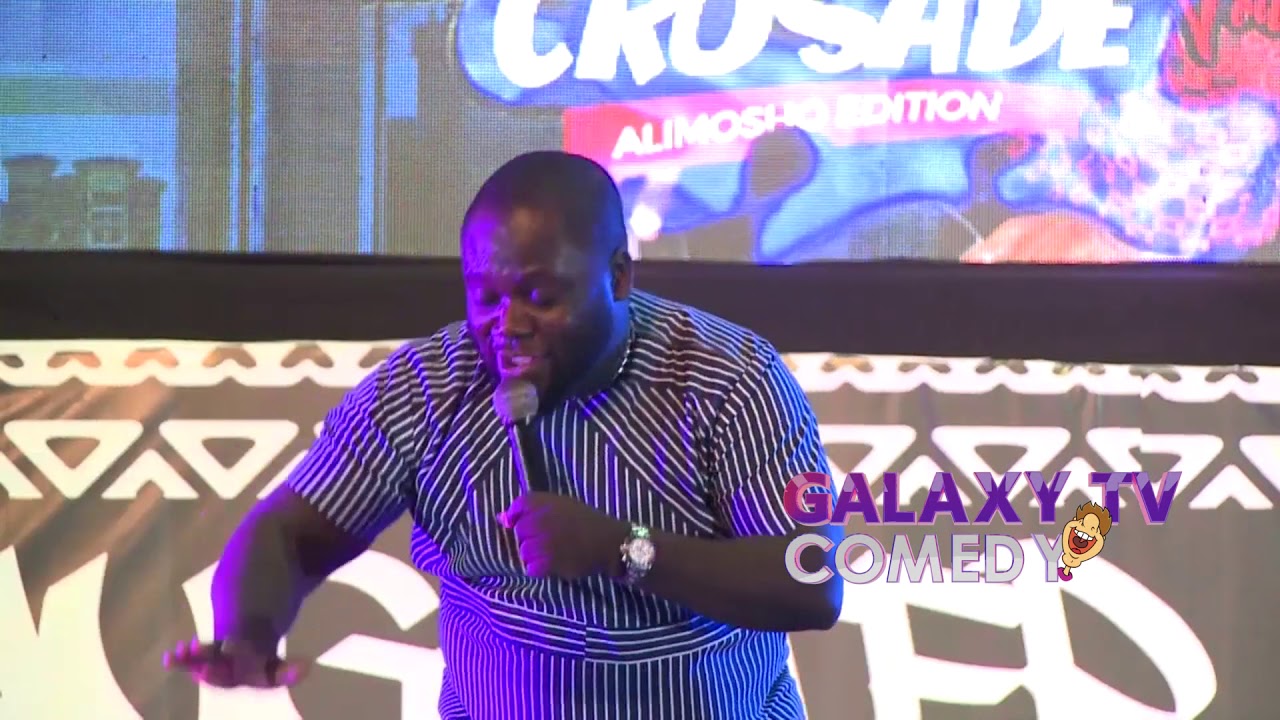 MC DANFO  THRILLS CROWD WITH MUSICAL COMEDY   WATCH