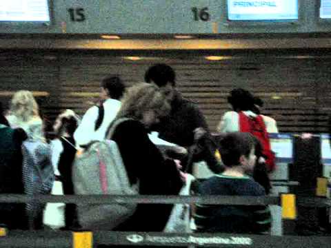 Christofer Drew Ingle en el Aeropuerto de Argentina