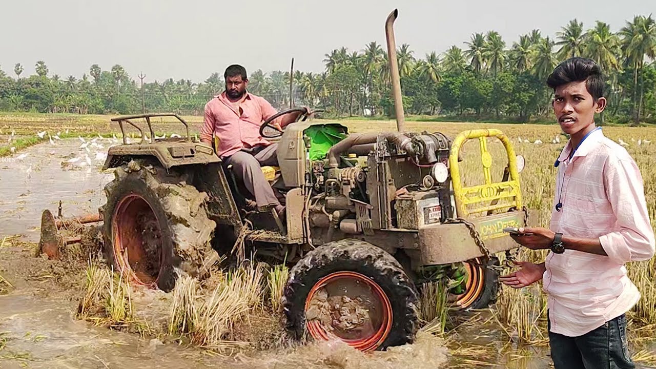 Crazy John Deere Tractor in mud leveling work Tractor videos