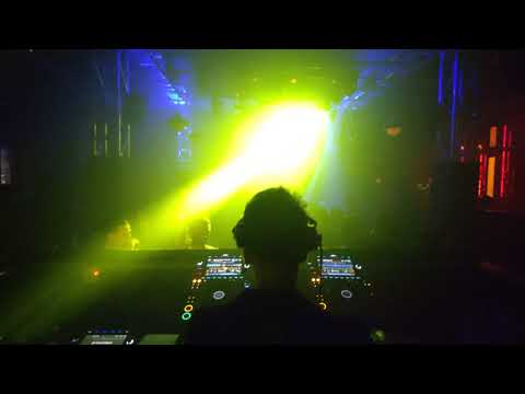 NICK REVERSE - EAT THE BEAT - MELBOURNE