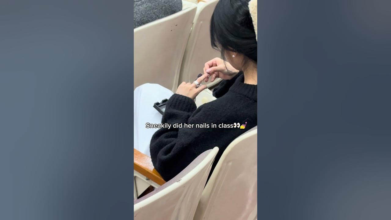 THIS easy to get your nails done in class #ohora #ohorausa #UCLA #Harvard  #collegelife #diynail