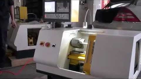 Test thử máy tiện CNC mini, máy CNC da nang