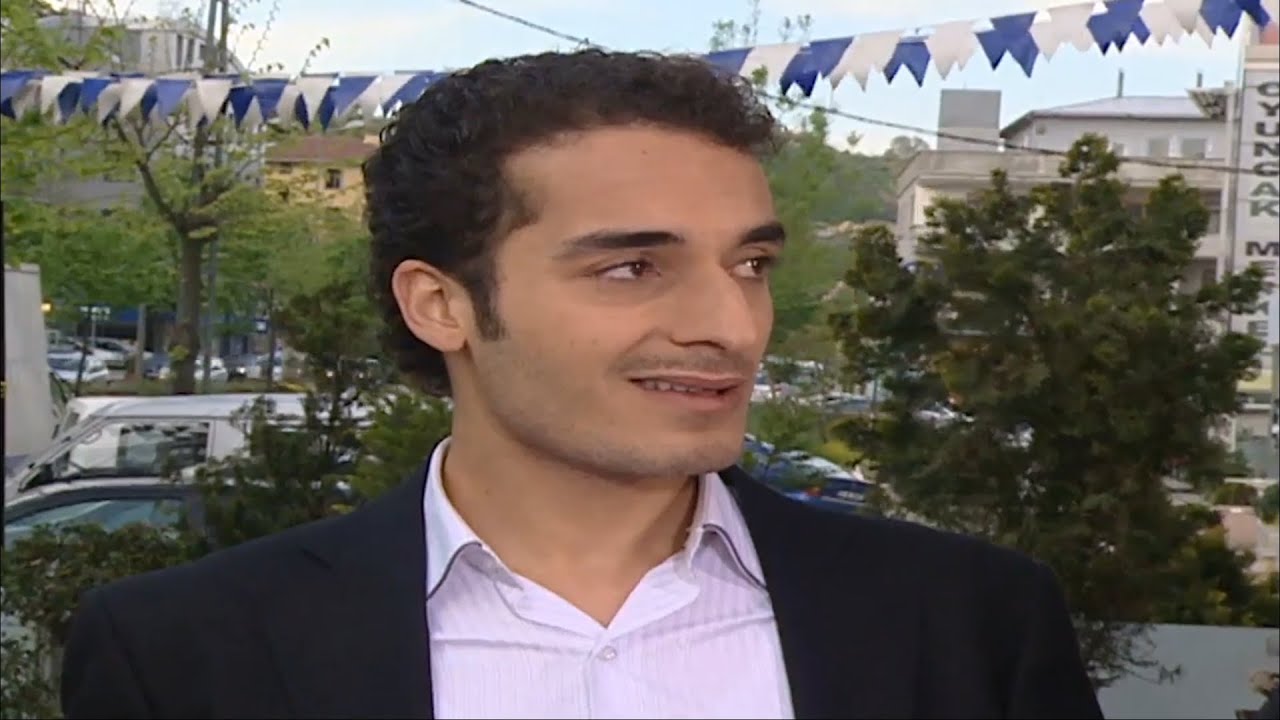 شنو السالفة... علي كمال صاير يلبس قاط وياكل بمطاعم راقية!#تكسي_الأمان