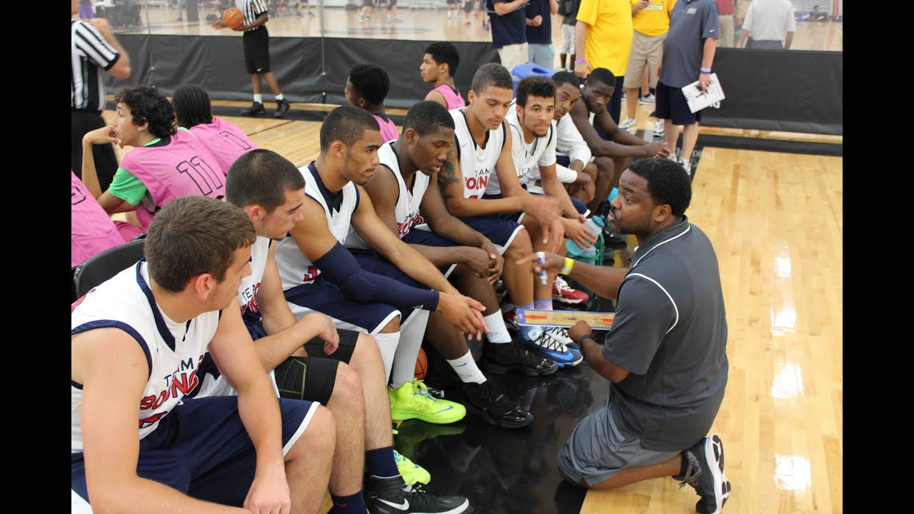 TEAM BOUNCE vs HOUSE ELITE 2014 HOOP GROUP Summer Jam Fest (2014)Team