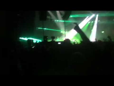 Blink-182 - Dumpweed live Glasgow