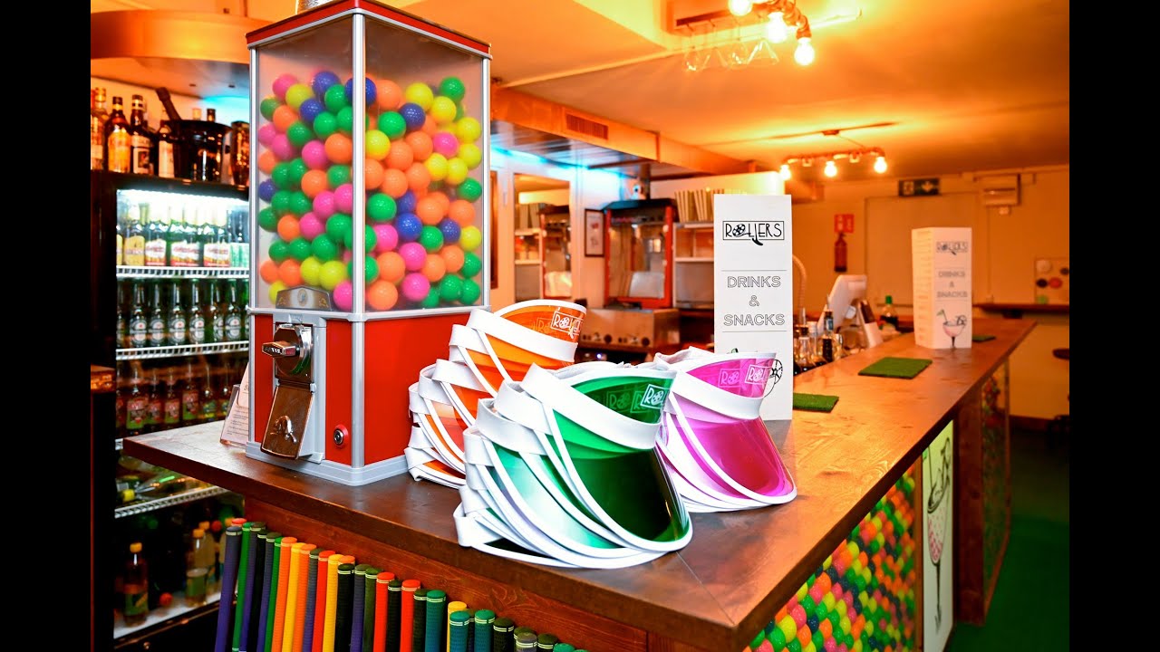 Rollers is Switzerland's first mini-golf cocktail bar. Amazing!!