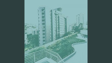 Pulsating Backdrops for Extended Vacations