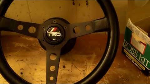 AE86 Aftermarket Steering Hub Tech
