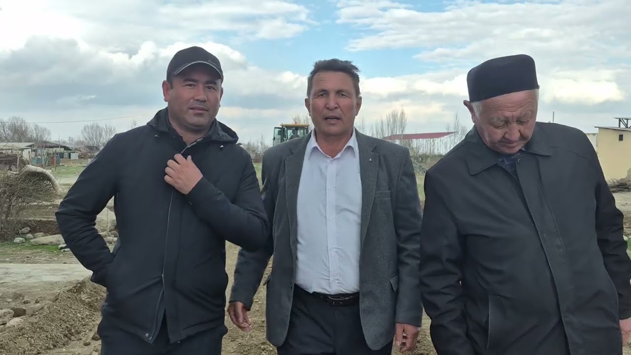 Жиззах вилояти Дўстлик тумани Манас м ф й худудида ободонлаштириш ишлари бошлаб юборилган.. 