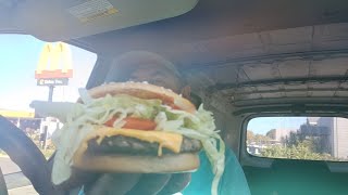 McDonalds Quarter Pounder DELUXE Burger Review 🍔🥗🍅