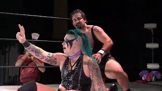 Severino Corrente vs Heidi Howitzer