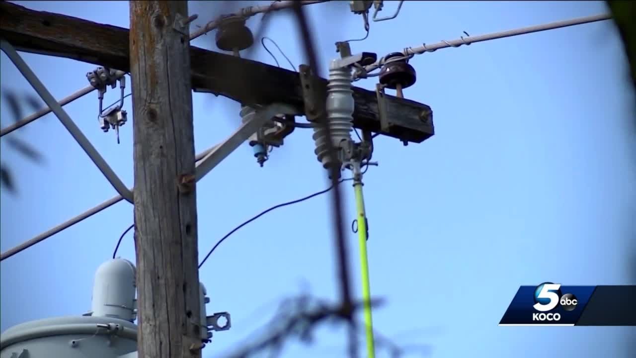 Thousands of Oklahomans without power new year weekend - YouTube