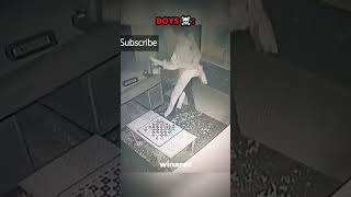 Horror Room Escape [ Boys vs Girl ] ( Boys aura)