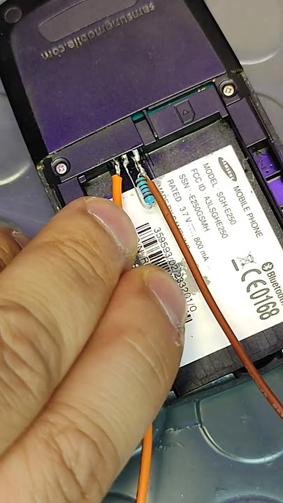 Menghidupkan ponsel tanpa baterai