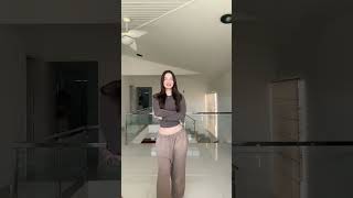 Duda Rubert Dançando