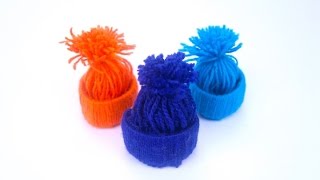 Cappellini di lana: l'originale decorazione per il tuo albero di Natale -  YouTube