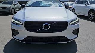 2022 Volvo S60 B5 AWD Momentum Pointe Claire QC, Kirkland QC, Beaconsfiled QC, Pierrefonds QC, ...