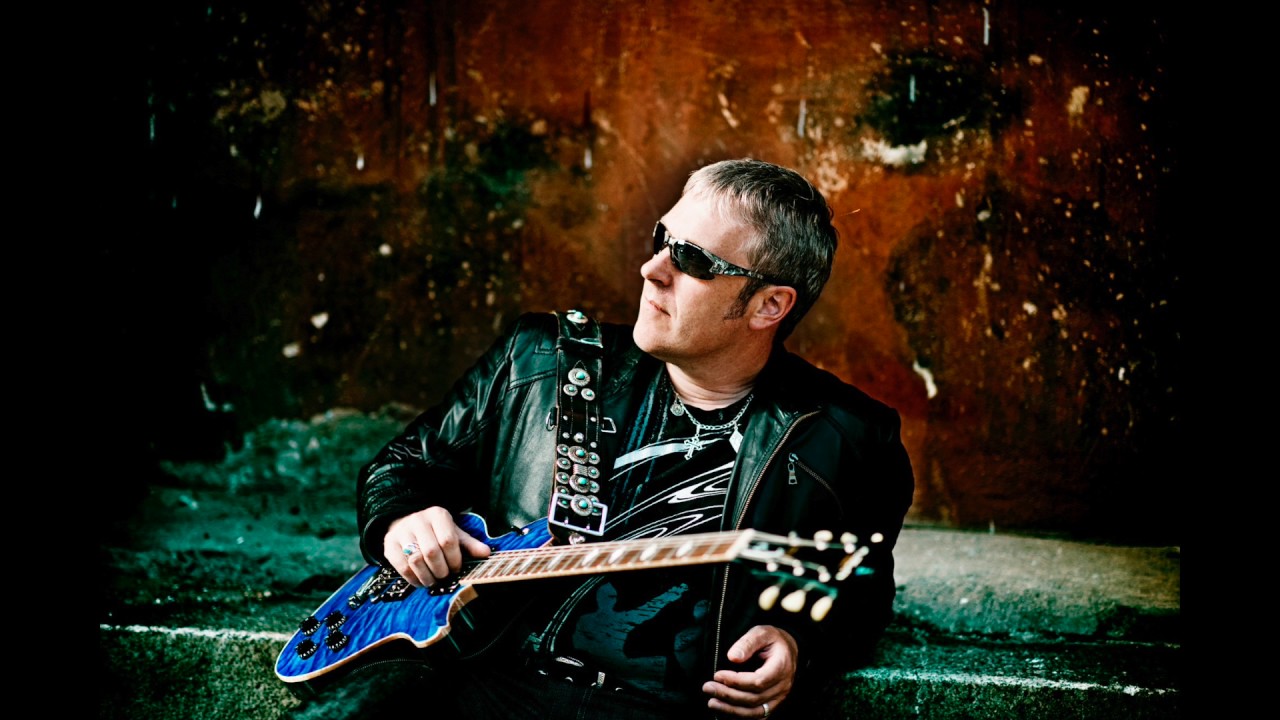Eamonn McCormack - Fool For Loving You