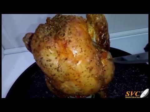 Video: Ricetta Di Pollo Con Lattina Di Birra Facile E Divertente